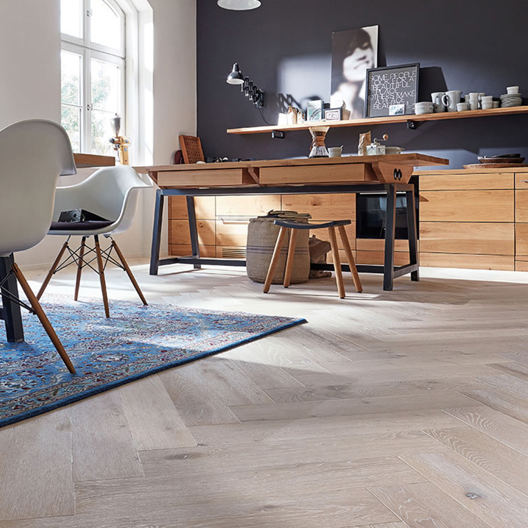 holz-roeren-boden-parkett-eiche-natur-slider