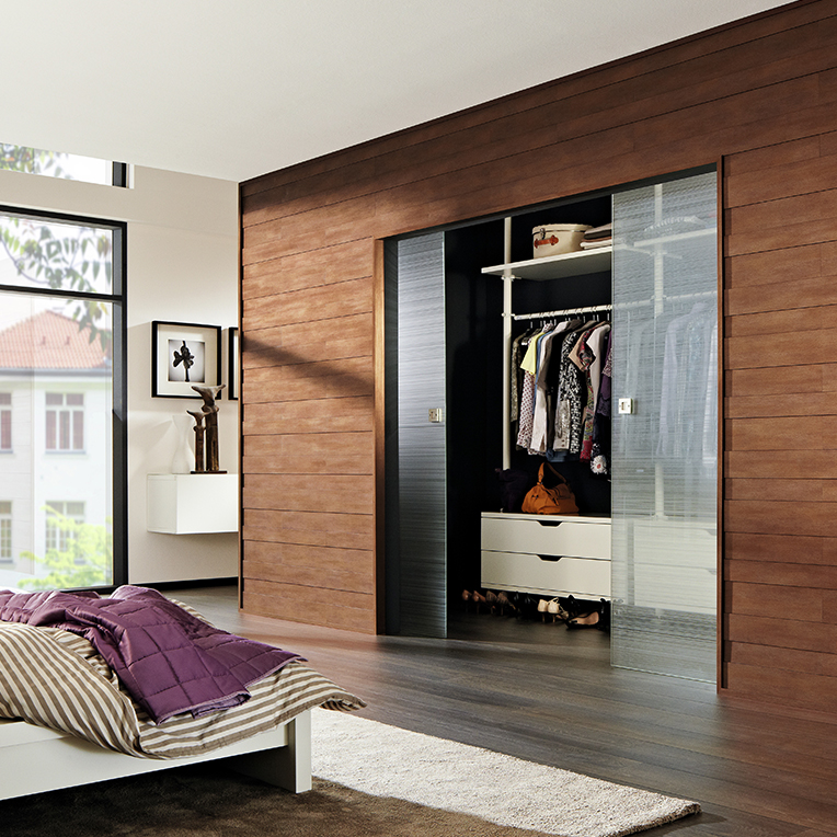 holz-roeren-haus-wanddesign-ansicht-slide-02